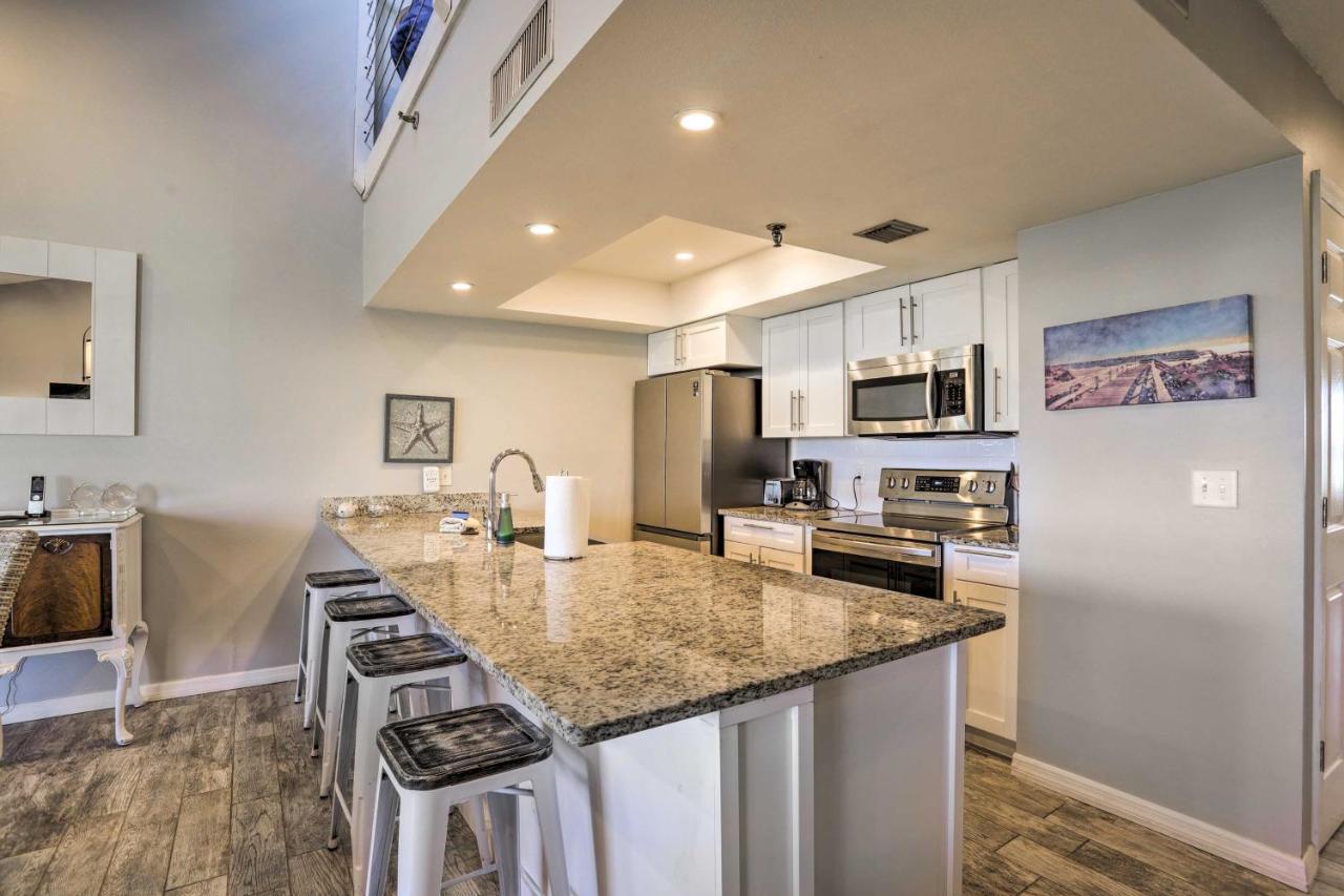 Walk To Beach Condo With Pool In Indian Shores! Clearwater Beach Exterior photo