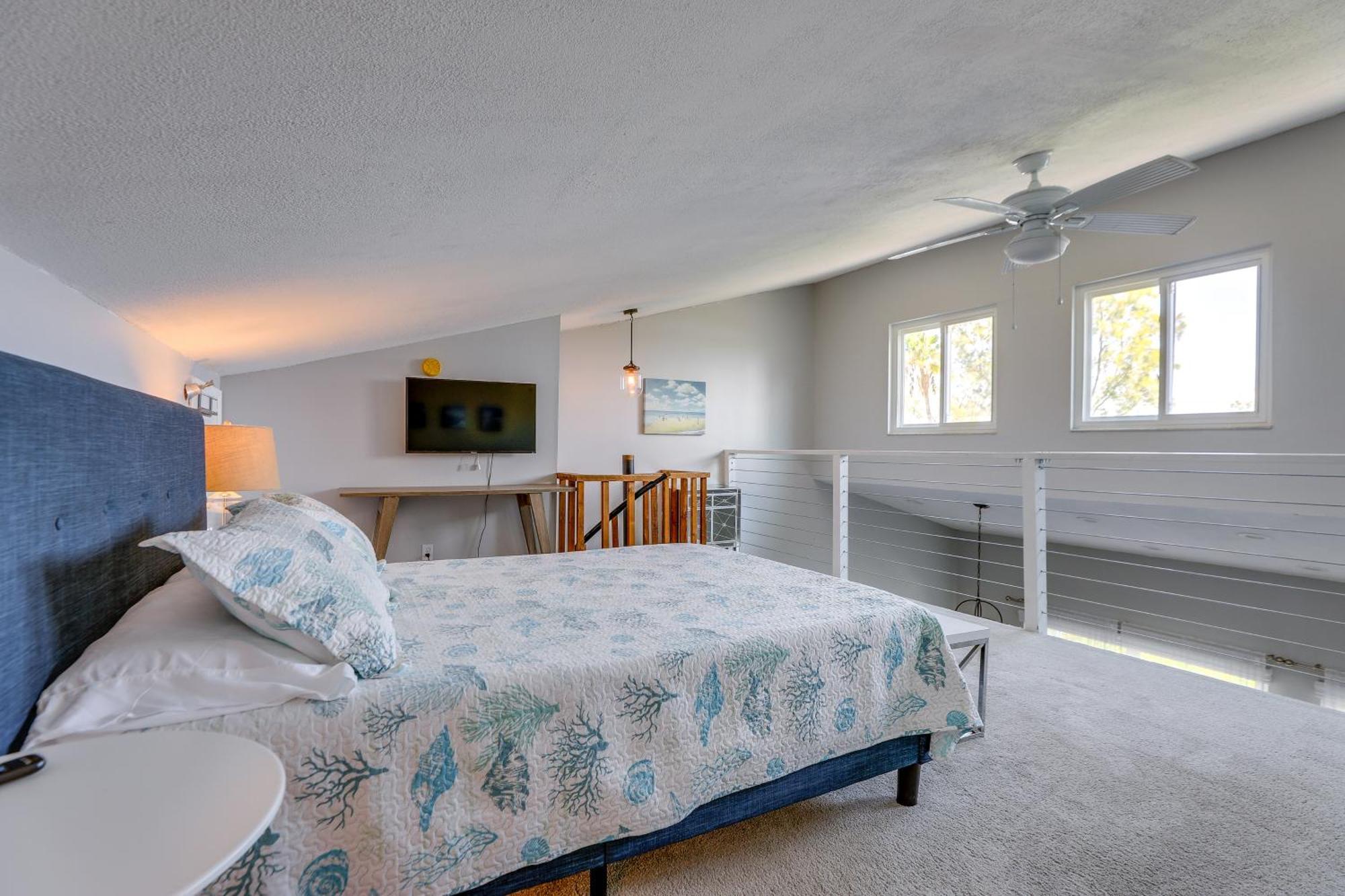 Walk To Beach Condo With Pool In Indian Shores! Clearwater Beach Exterior photo
